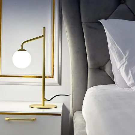 By R S 3 Hotel apartamentowy