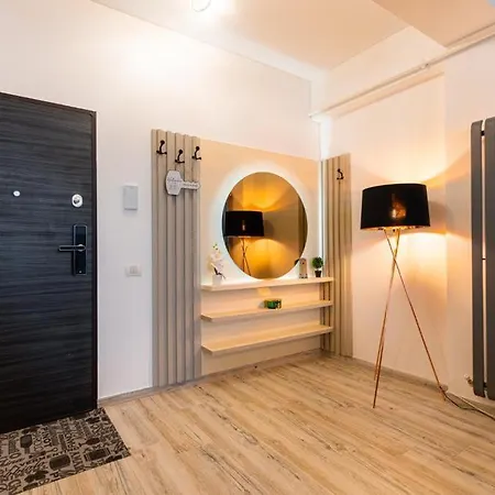 By R S 3 3* Năvodari