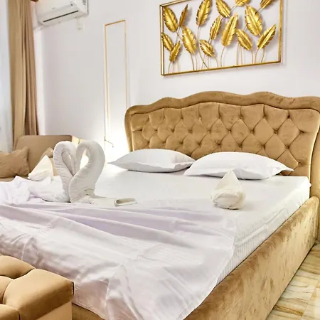Aparthotel By R S 3 Năvodari