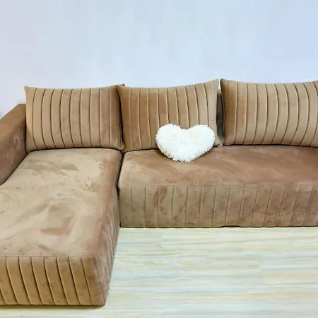 By R S 3 Нэводари