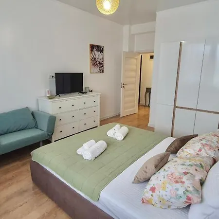 By R S 3 3* Нэводари