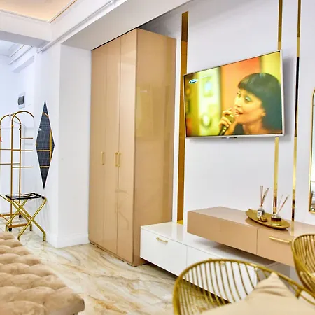 By R S 3 Aparthotel Navodari
