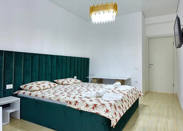 Aparthotel By R S 3 3*