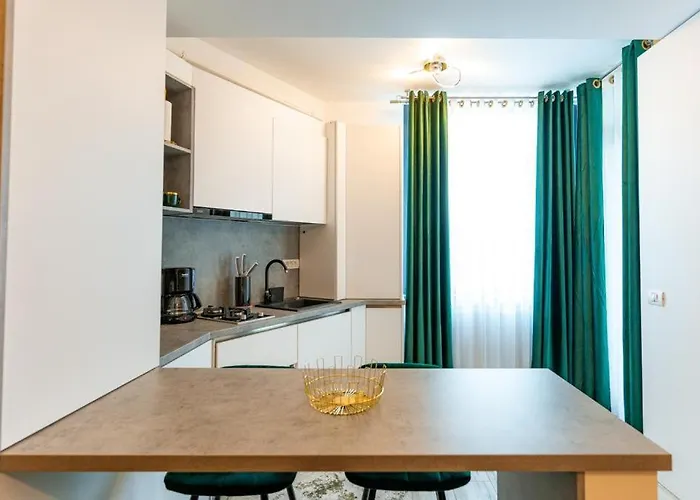 By R S 3 3* Navodari